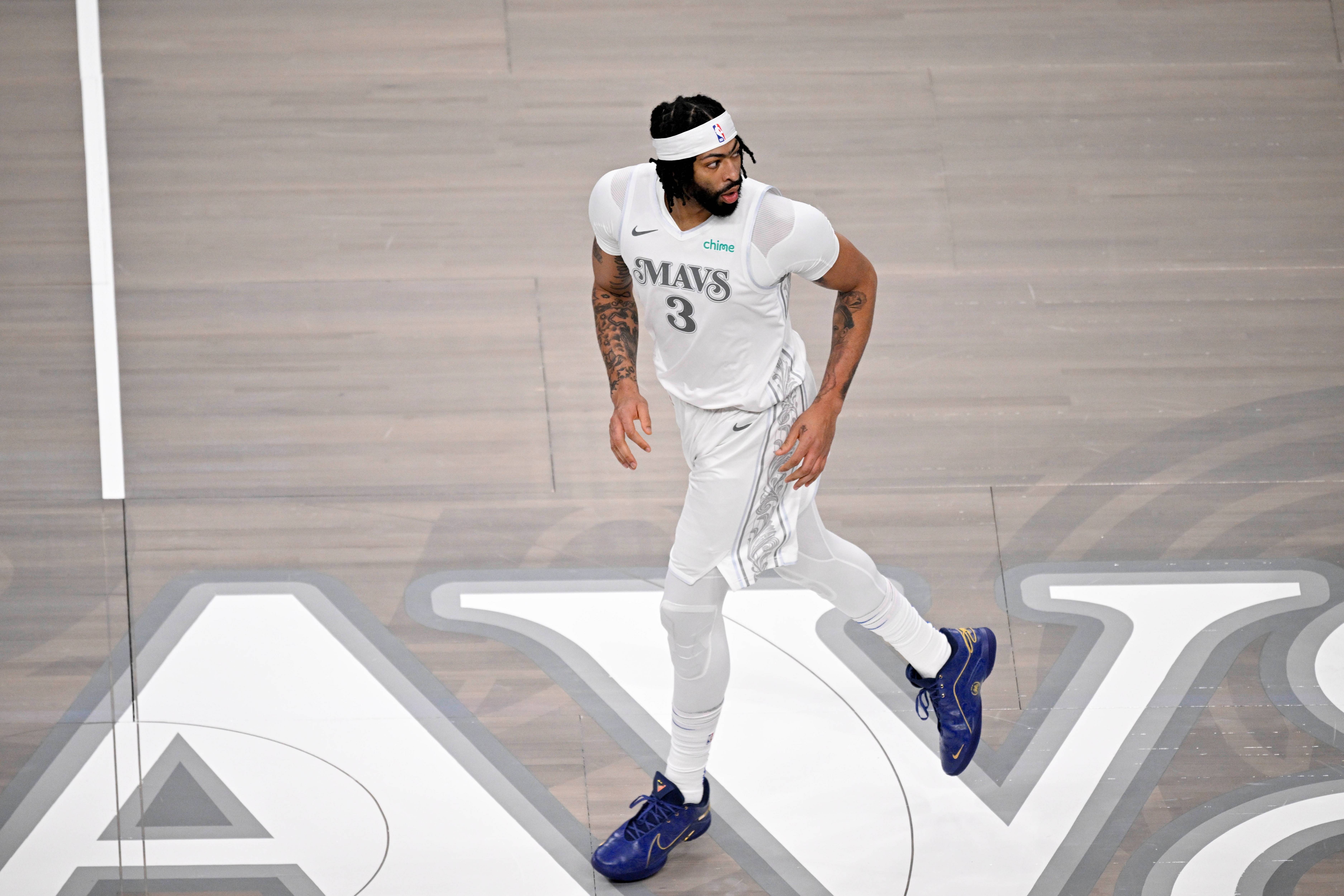 关于独行侠，迎来胜利，三连败！的信息