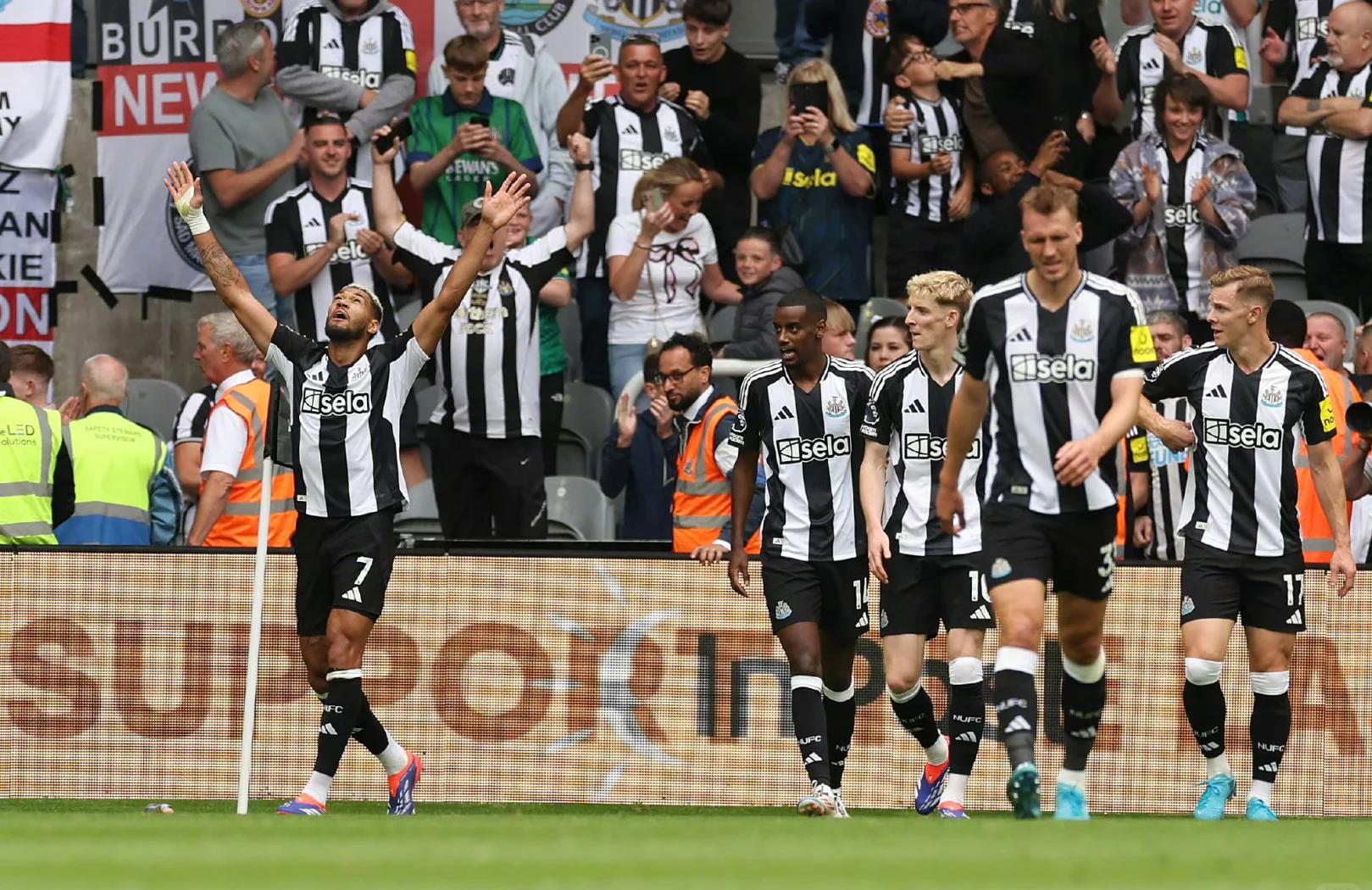 包含巴特勒焦点对战,萨拉赫与30激战瑞士队分钟,大比分获胜胜负难料!的词条